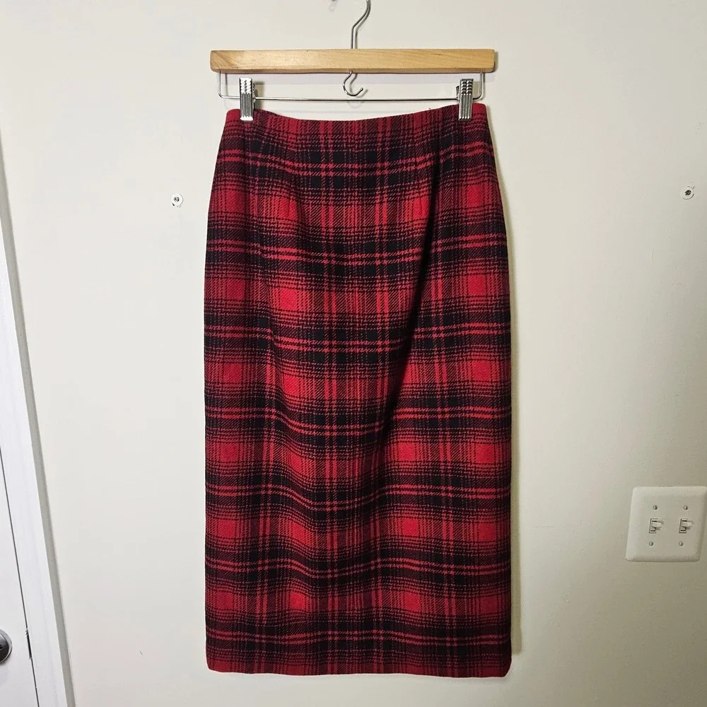VTG Talbots 8 Petite Wool Plaid Skirt Italian Fabric‎ Red Black Academia Preppy